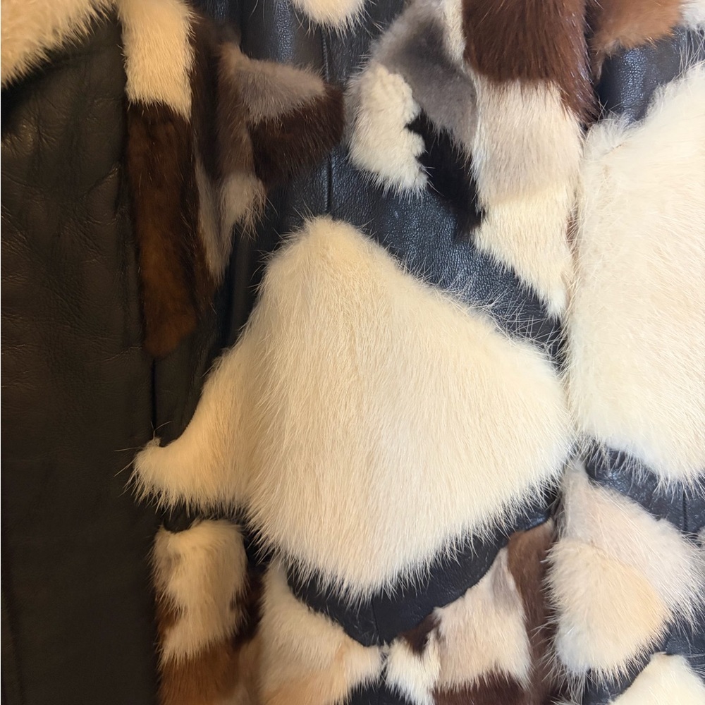 Luxurious Fur Patchwork Coat - Picture 4 of 11
